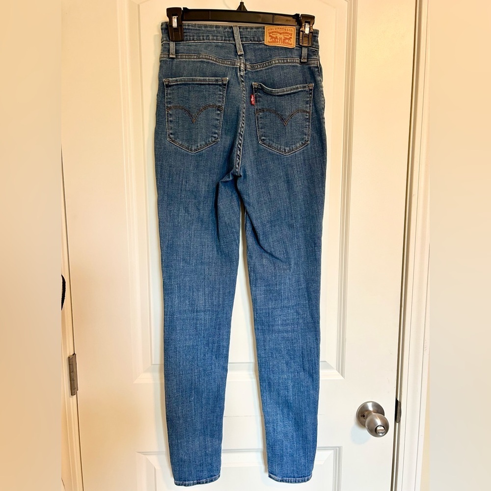 Vintage Levi's Women's High Rise Denim skinny Jeans